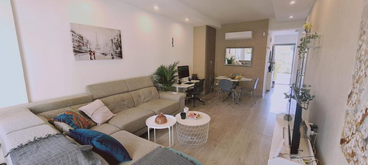 Stay Downtown Retreat Limassol Exterior photo